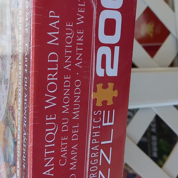 Eurographics NIB Antique World Map Jigsaw Puzzle 2000 pcs. - Picture 6 of 6